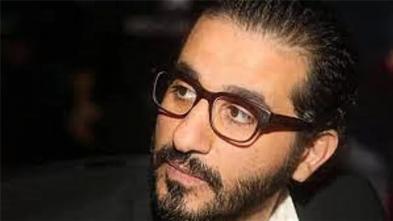 احمد حلمى يقدم التعازى لاسرة ضحايا المغرب