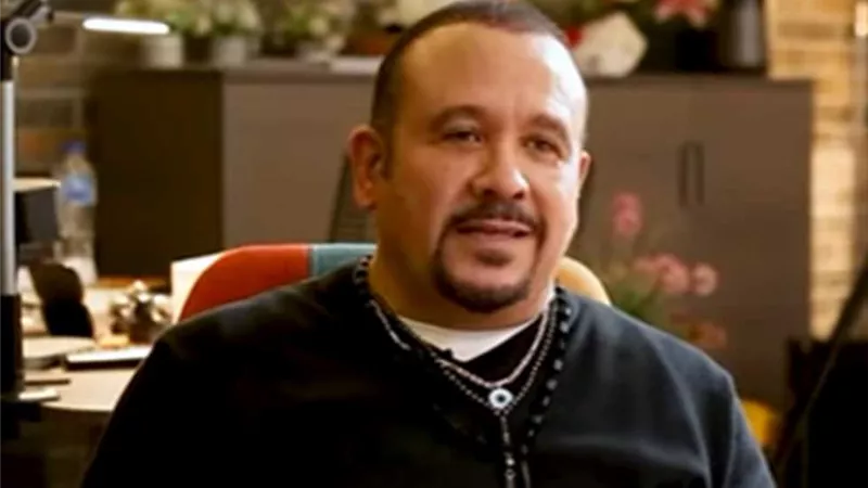 هشام عباس يتصدر نسب المشاهدة فى مصر