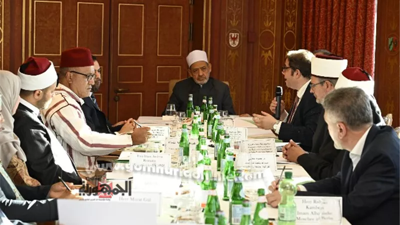الإمام الأكبر: الأزهر يحمل على عاتقه مهمة دعم المسلمين في الغرب