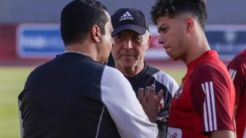 التركيز وبذل الجهد.. أبرز وصايا كولر لـ عاشور للتوهج مع الأهلى