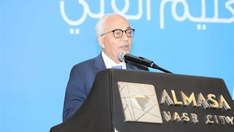 وزير التعليم يهنئ المعلمين بيوم المعلم المصري