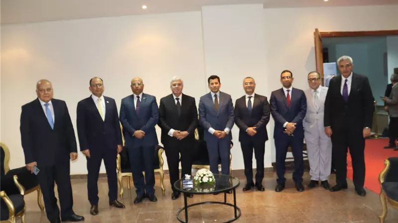 وزيرا التعليم العالي والرياضة يشهدان افتتاح أسبوع شباب الجامعات
