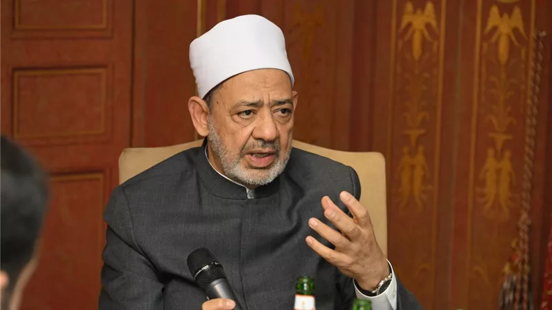 اليوم... شيخ الأزهر يشارك في المؤتمر الدولي من أجل السلام