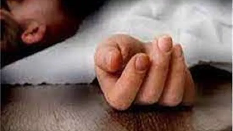 موته من الضرب بـ مقص.. عامل خردة قتل زميله بالمنيا