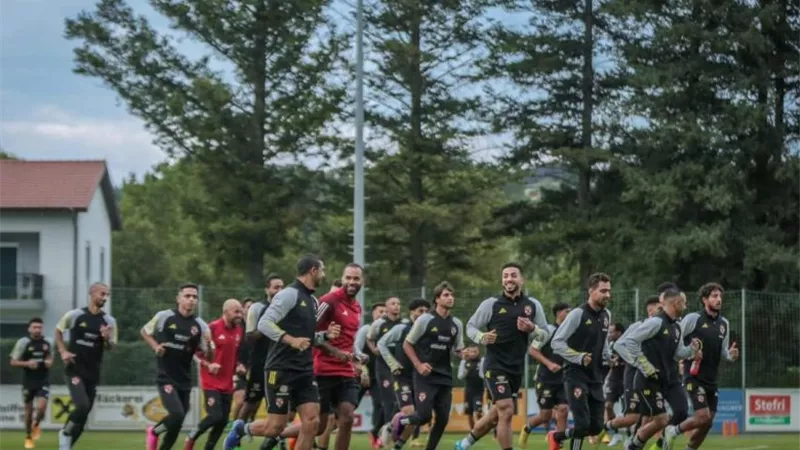 رباعي المنتخب ينضم لكتيبة الأهلي إستعداداً للسوبر الإفريقي