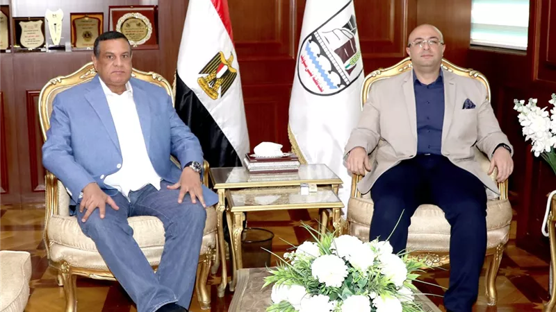 محافظ بنى سويف يستقبل وزير التنمية المحلية