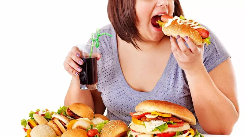 هل هناك علاقة بين نقص فيتامين (د) وزيادة الوزن؟ اعرف الاجابة