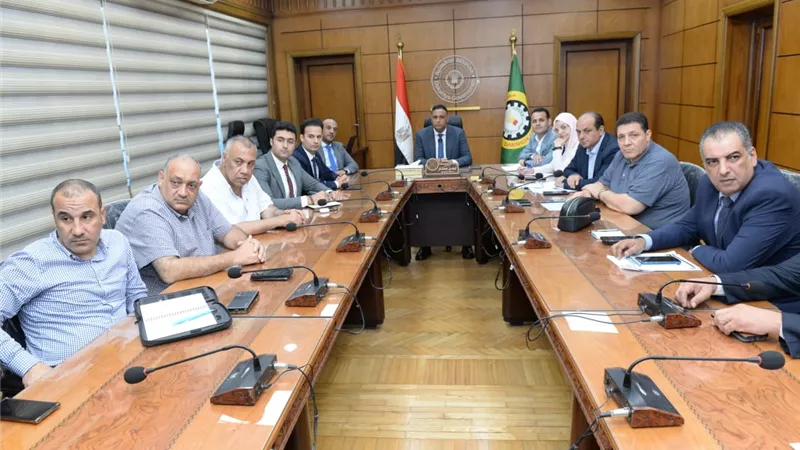 تعرف على سر زيارة وفد المبادرة الوطنية لتطوير الصناعة المصرية