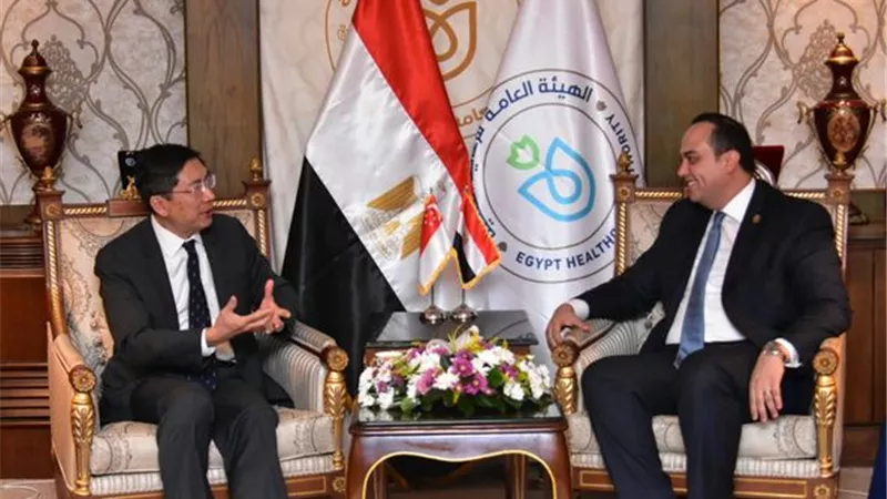أحمد السبكي: نبحث تبادل الخبرات مع سنغافورة في الرعاية الطبية