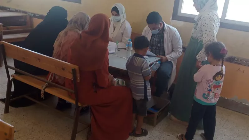 قوافل جامعة القناة تقدم 538 كشف طبي وأدوية في الإسماعيلية