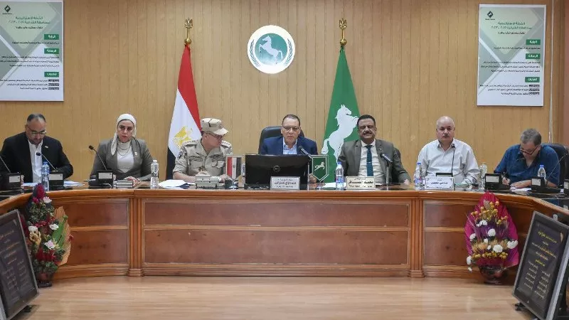 إعفاء ابناء الاسر الاولى بالرعاية من المصروفات المدرسية