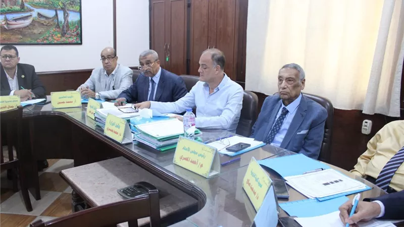 مدير تعليم الإسماعيلية يترأس لجنة مقابلات الوظائف الإشرافية