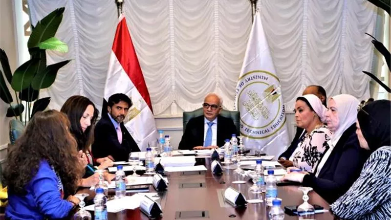 وزير التربية والتعليم يبحث التعاون المشترك مع اليونيسيف