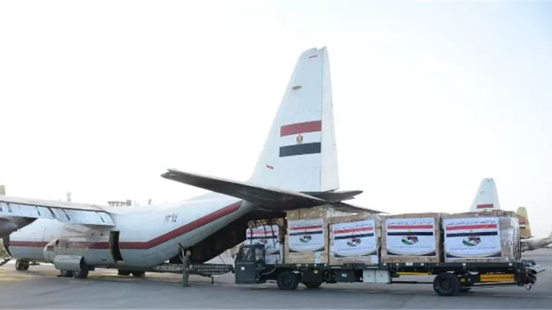 مصر ترسل مساعدات إنسانية للشعب الليبى الشقيق