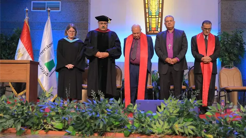 رئيس الإنجيلية يشهد تخرج دفعة جديدة من كلية 