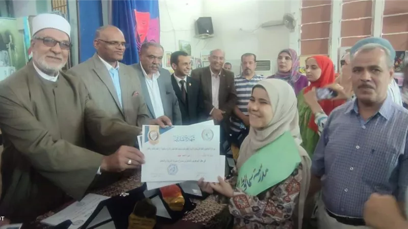تعليم المنيا تكرم الحاصلين على مراكز متميزة في المسابقات العلمية