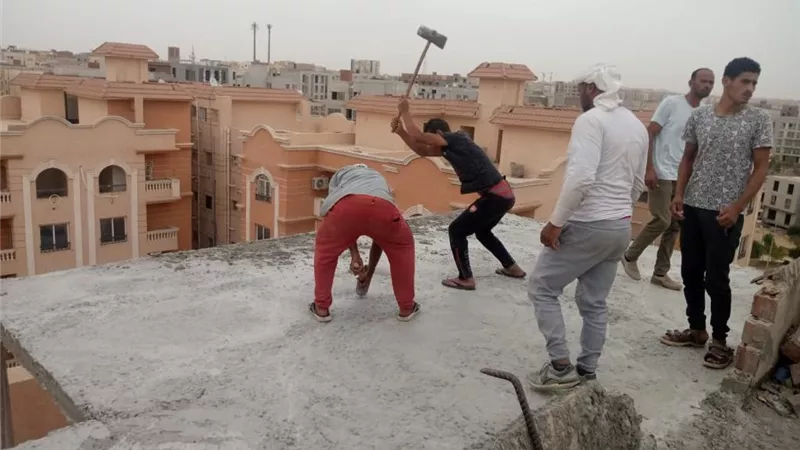 جهاز مدينة 6 أكتوبر يشن حملات امنية مكثفة لإزالة مخالفات البناء