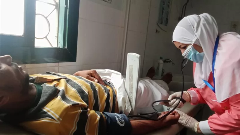 الكشف على 1263 مريضاً فى قافلة علاجية بقرية الزهيري مركز بني عبيد