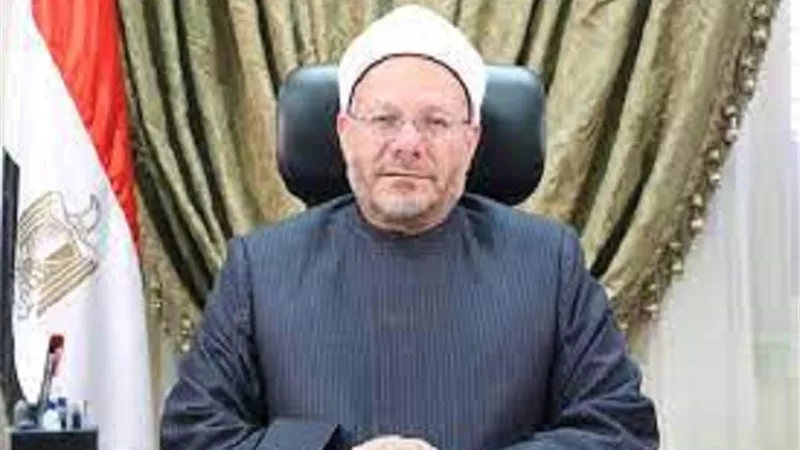 المفتي : شراء حلوى مشروع .. ولا يحرمها إلا فاسد الفكر