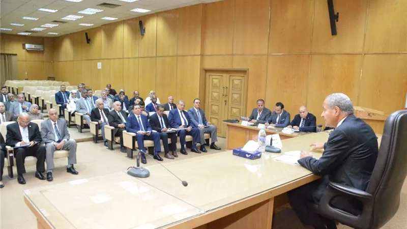 المصيلحي: تشكيل لجان أسبوعية لمتابعة جودة الخبز والسلع الغذائية