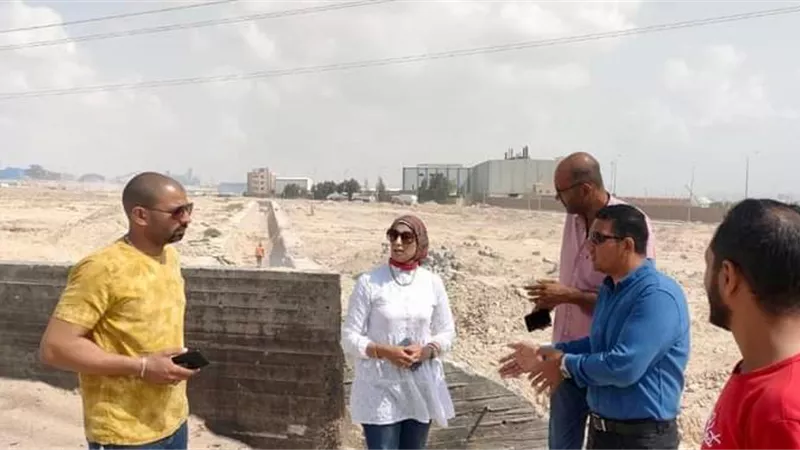 جهاز مدينة السويس الجديدة يستعد لموسم الشتاء بتطهير مخرات السيول