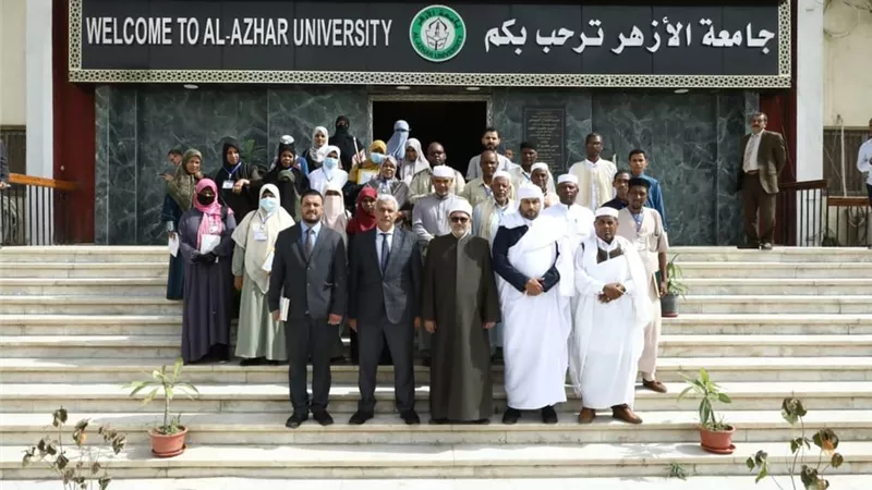 رئيس جامعة الأزهر يقدم العزاء في وفاة شهداء مدينة درنة الليبية