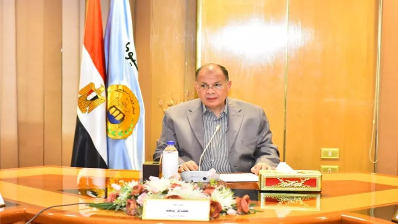 محافظ أسيوط يدعم مبادرتي