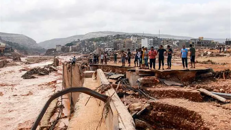 فلسطين ترسل فريق إنقاذ إلى ليبيا