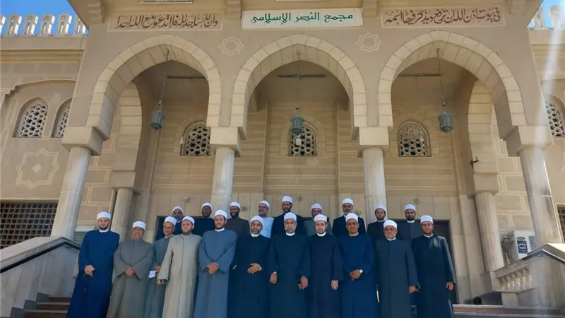 البحوث الإسلامية يطلق القافلة الثالثة لشمال سيناء