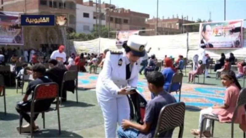 الداخلية تنظم قوافل لتوزيع حقائب مدرسية على الأسرالأولى بالرعاية