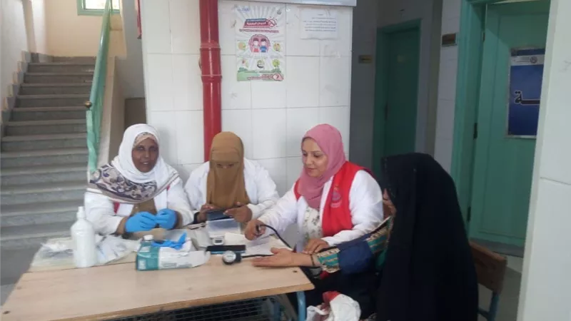 الكشف وعلاج ١١٦٤ مواطنا بقافلة طبية مجانية بدشنا ضمن 