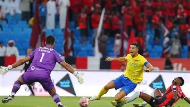 رونالدو يسجل في فوز النصر علي الرائد بثلاثية .. فيديو