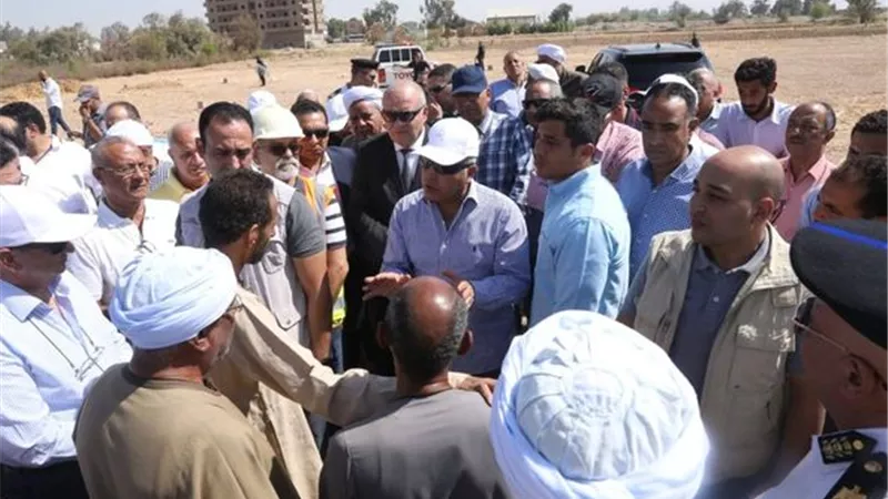 وزير النقل يتابع انطلاق أعمال تنفيذ الخط الثالث للقطار الكهربائي السريع