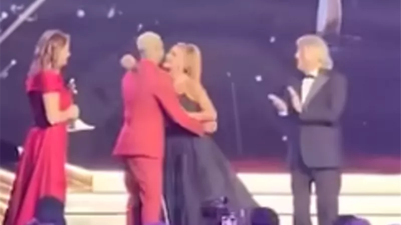 بعد الخلاف.. نوال الزغبى لـ محمد رمضان 