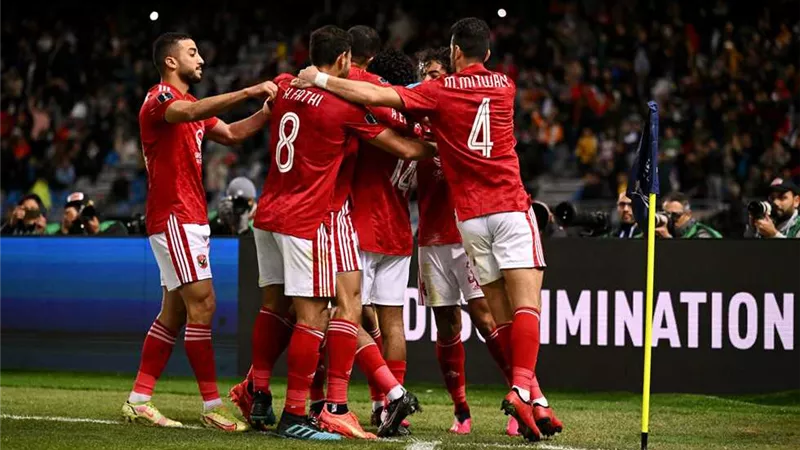 سيناريو مكرر .. الكاف بطلاً لأزمة جديدة بين الأهلي والمنتخب