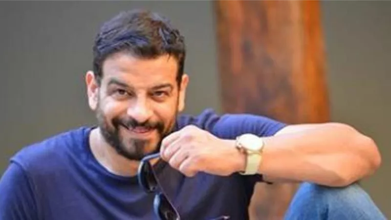 بعد قليل .. تشيع جنازة الفنان الراحل أشرف مصيلحي من مسجد المشير