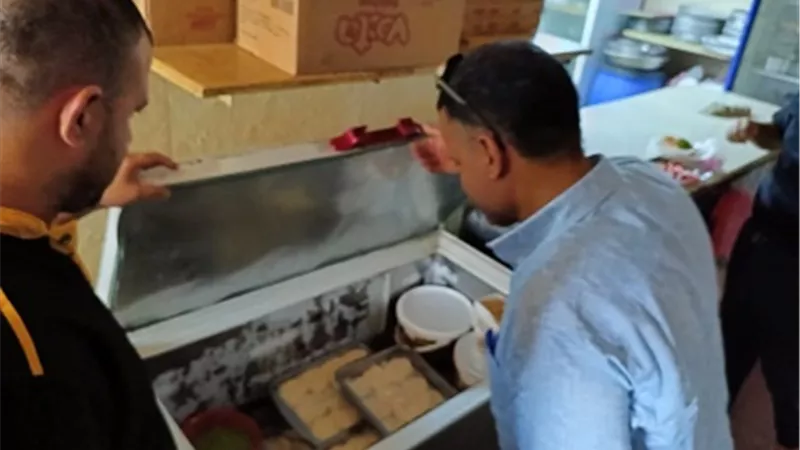 ضبط ١٢ طن دواجن ومصنعات لحوم غير صالحة للاستهلاك الأدمي