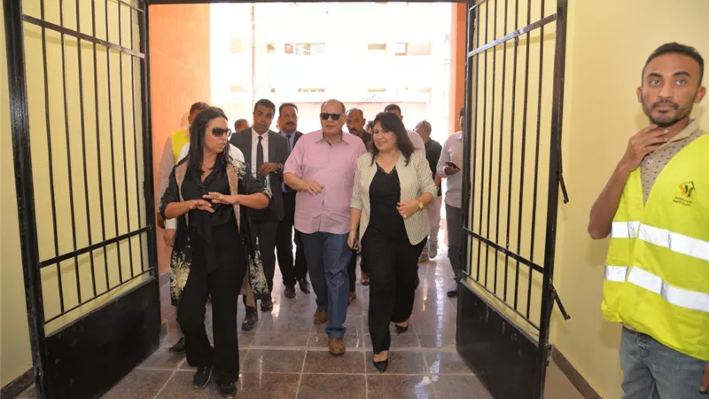 سعد ومايا يتفقدان أعمال تنفيذ المجمع الصناعي الحرفي بقرية الشامية