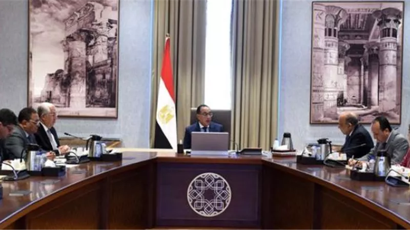 رئيس الوزراء يناقش آليات تحفيزالمزارعين لزراعة المحاصيل المستهدفة