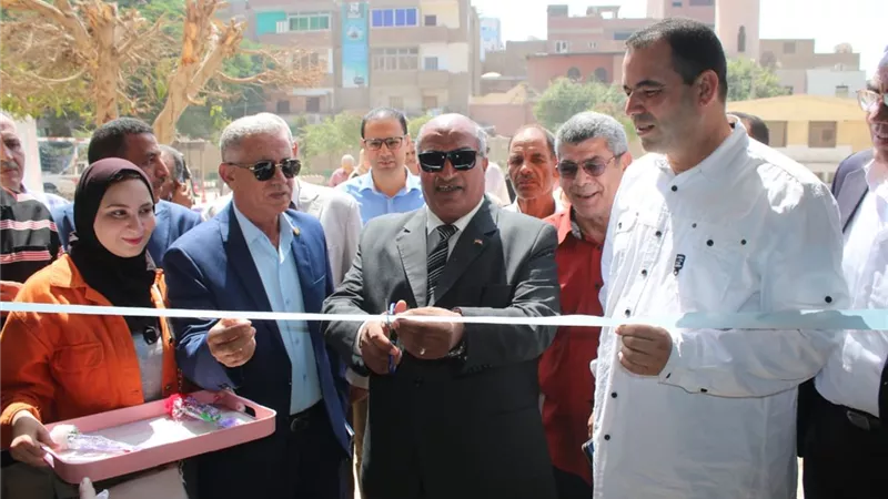 وكيل وزارة التعليم ببنى سويف يفتتح معرض 