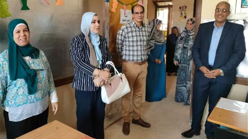 أسباب زيارة قيادات الإدارة التعليمية فى مدينة بدر إلى المدارس صور