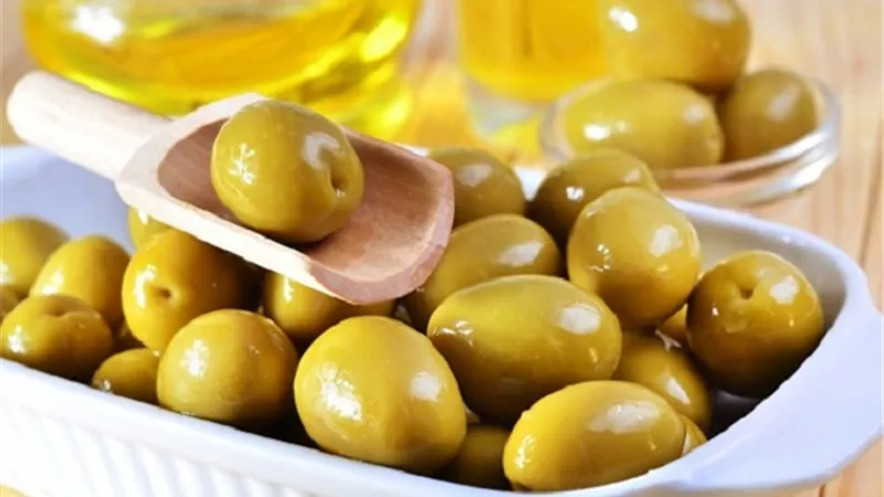 طريقة حفظ الزيتون لمدة طويلة
