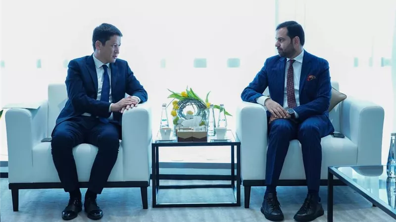 حكماء المسلمين وسفير أوزبكستان يلتقيان بالإمارات للحوار