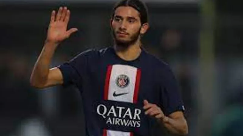 السد القطرى يعلن التعاقد مع لاعب باريس سان جيرمان