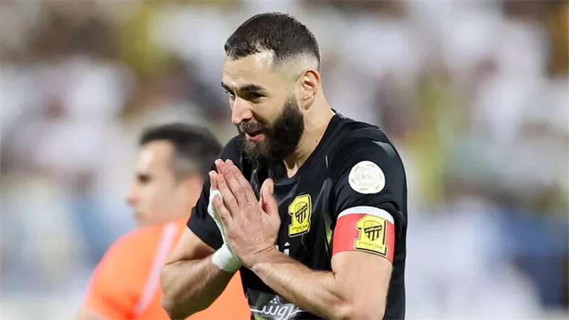 اتحاد جدة يكشف أخر تطورات إصابة بنزيما وحمد الله