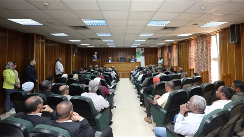 محافظ أسوان يشهد إطلاق أنشطةوفعاليات أكاديمية تدريب مهندسى النخيل