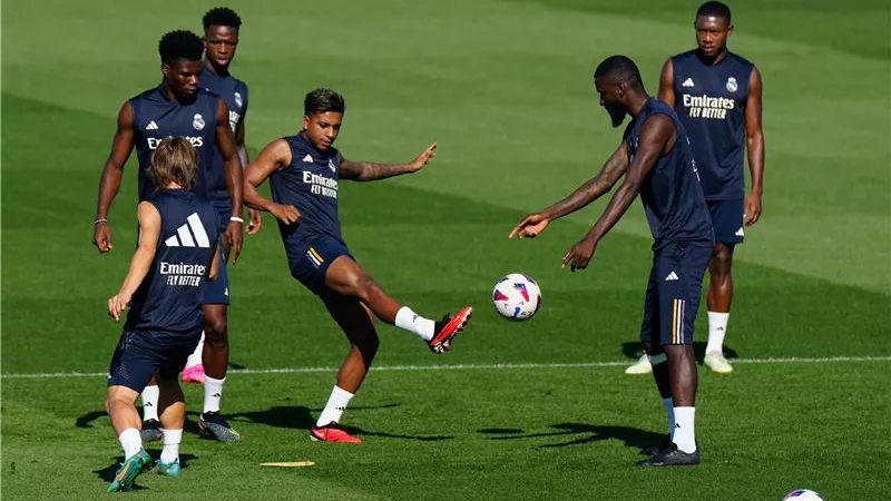 استبعاد 5 لاعبين من قائمة ريال مدريد أمام يونيون برلين بدورى الابطال