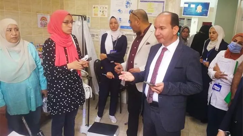 وكيل الصحة بالقليوبية يتابع سير العمل بالمركز الترفيهي بالعبور