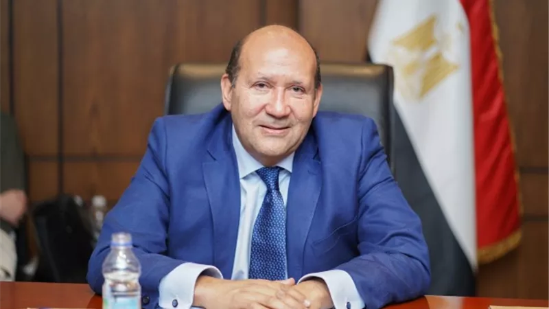 تعيين السفير هشام بدر مساعدًا للشراكات الاستراتيجية