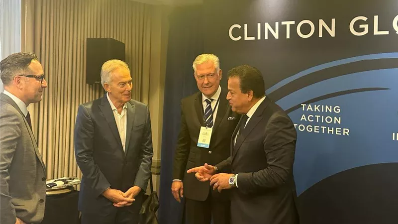وزير الصحةيعقد لقاء تشاوريا مع مؤسس معهد توني بلير للتغييرالعالمي